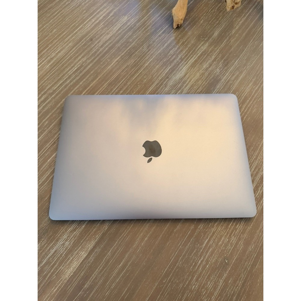 Apple MacBook Air 13" 2020 A2179 i7 1.2GHz 16GB RAM 256GB SSD Space Gray